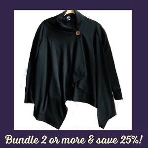Bobeau Black Lightweight Fleece Cape, Size M